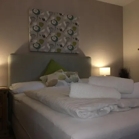 Schoenblick Mountain - By Smr - Inc Close To Gondola *