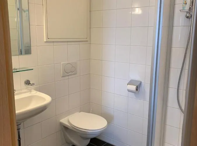 Schoenblick Mountain - By Smr - Inc Close To Gondola *