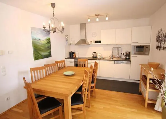 Schoenblick Mountain - By Smr - Inc Close To Gondola ラウリス